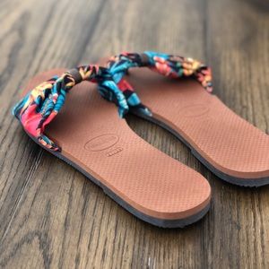 Havianas slip on St. Tropez